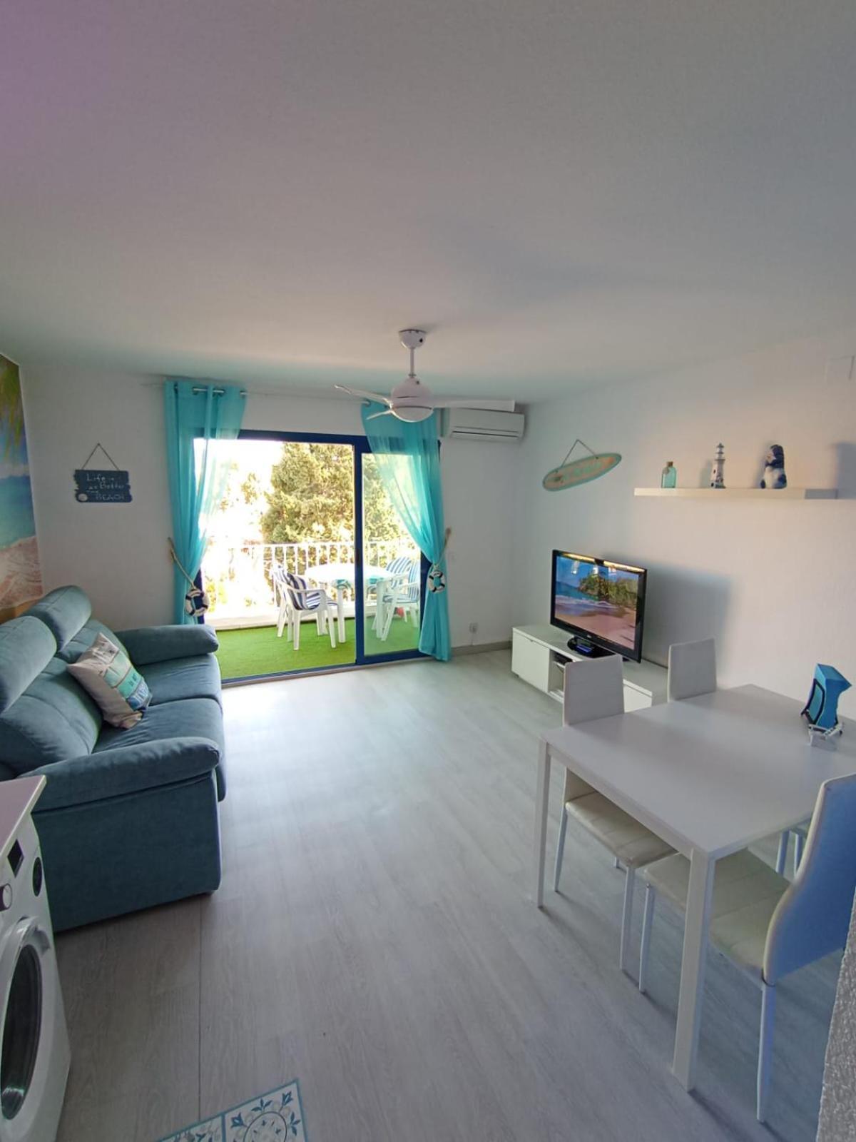 Enfrente La Playa Apartment *