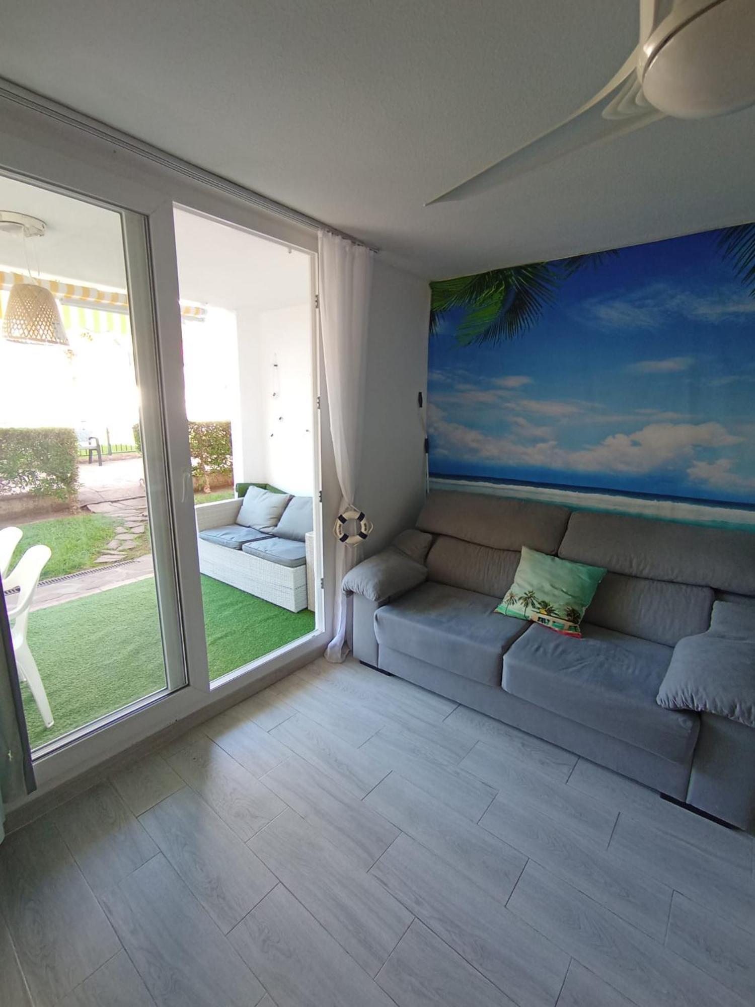 Enfrente La Playa Apartment