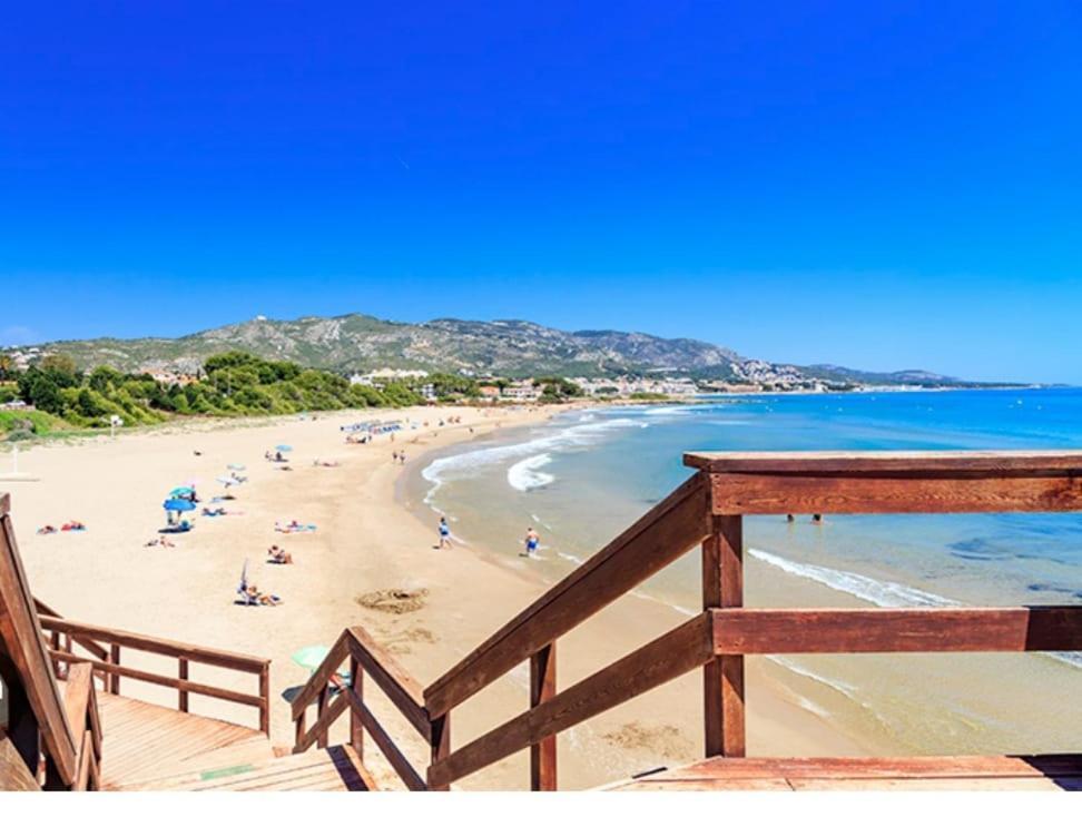 Enfrente La Playa Apartment *